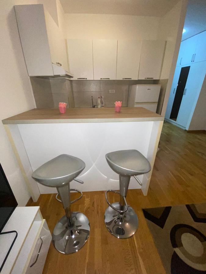 Adrianna Apartment City Kvart Podgorica Exteriör bild