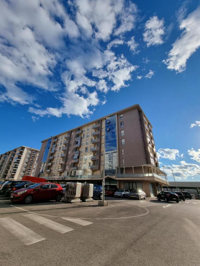Adrianna Apartment City Kvart Podgorica Exteriör bild